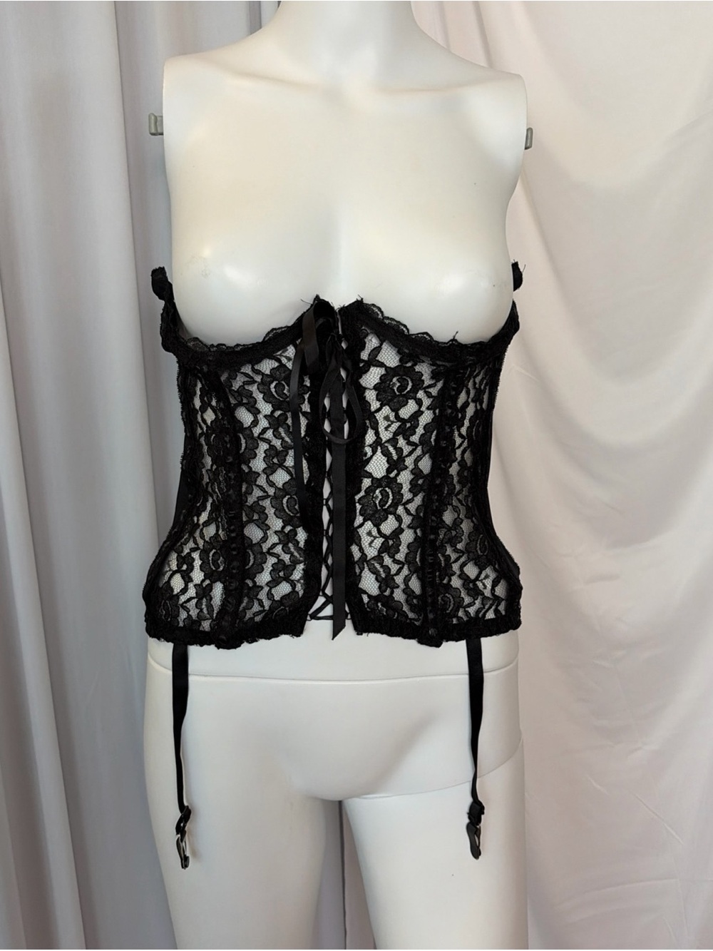 VTG Fredrick’s Of Hollywood Black Lace Lingerie Bustier Lace Up Corset SZ M